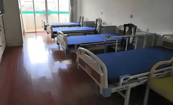 本科 入户深圳_钱多活少离家近！蓝军边锋没球踢也不离队夏窗曾拒拜仁压哨邀请 令人满意的总体上是